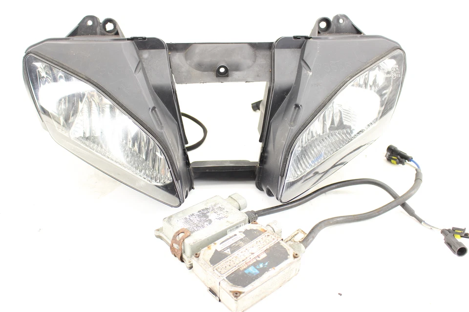 2007 Yamaha Yzf R6 Oem Front Headlight Head Light Lamp READ 2c0-84303-00-00 - Imagem 1 de 4