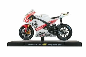 VALENTINO ROSSI Yamaha YZR-M1 2007 MotoGP Bike - Collectable Model - 1:18 Scale - Picture 1 of 1