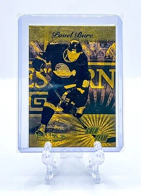 PAVEL BURE 1995 Select Certified Edition #5 GOLD TEAM (SAMPLE) SP INSERT HOF - Image 1 of 2