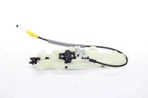 2024-2025 CHEVROLET TRAX REAR RIGHT SIDE DOOR HANDLE BRACKET OEM - Picture 1 of 4