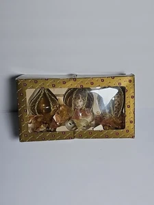 Juego de 3 adornos navideños lágrima bombilla dorada Dillard's Trimmings en caja - Imagen 1 de 6