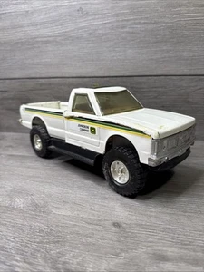 Vintage Ertl John Deere GMC Dealer Pickup Truck 1/16 Scale Pressed Steel #5531 - Picture 1 of 20
