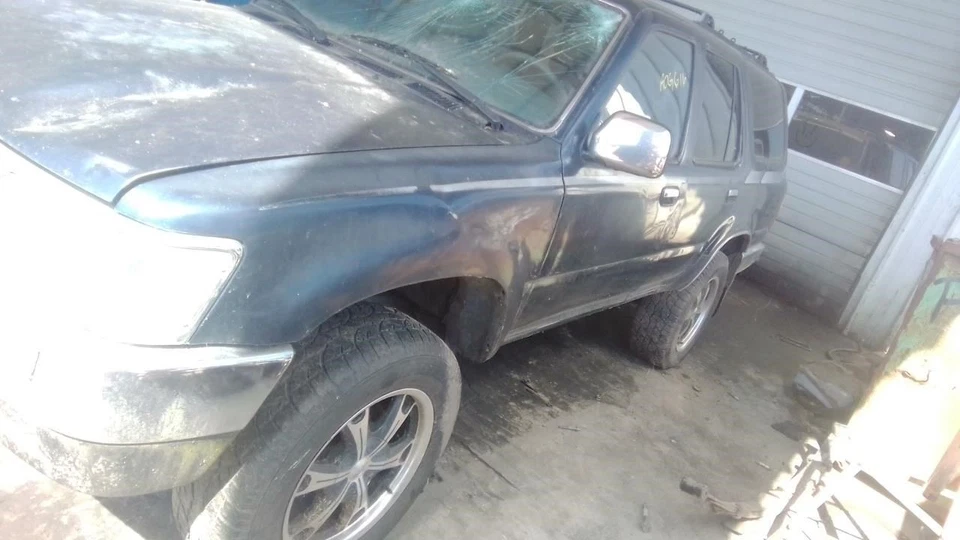 Módulo de controle eletrônico ECM do motor 4WD 6 cilindros compatível com 94-95 4 RUNNER 30392373 - Imagem 1 de 4