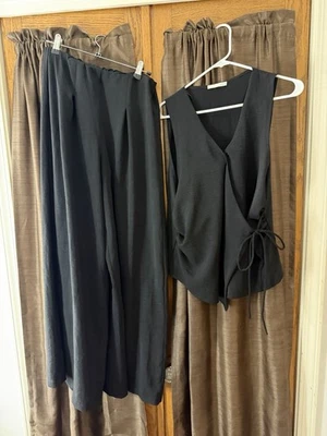 Pantalón y top negro para mujer Zara talla s Foto 1 de 4