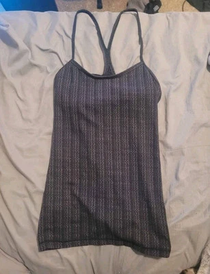 Camiseta sin mangas Lululemon Power Y a rayas espalda deportiva negra y gris talla 4 Foto 1 de 2