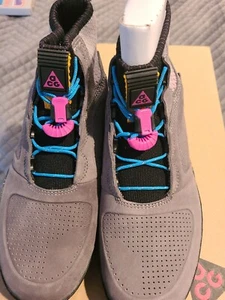 Men’s Nike ACG Ruckel Ridge Gunsmoke Grey Pink Orange Black AQ9333-001 Size 4.5  - Picture 1 of 4