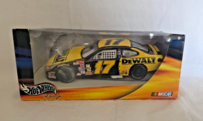 Mattel 2000 Hot Wheels Racing 1:24 Scale Yellow Diecast Car - Image 1 of 4