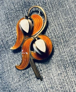 Vintage 925 Sterling Silver AKSEL HOLMSEN Enamel orange Flower Pin SNOWDROPS - Picture 1 of 9