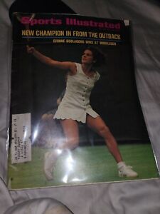 7/12/1971 Sports Illustrated magazine tennis Evonne Goolagong, Wimbledon GOOD
