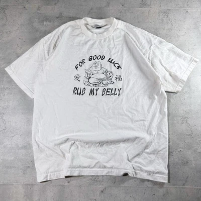 Camiseta De Colección Y2K Buddha Urban Pipeline Rub My Belly Buena Suerte • XL  Foto 1 de 4