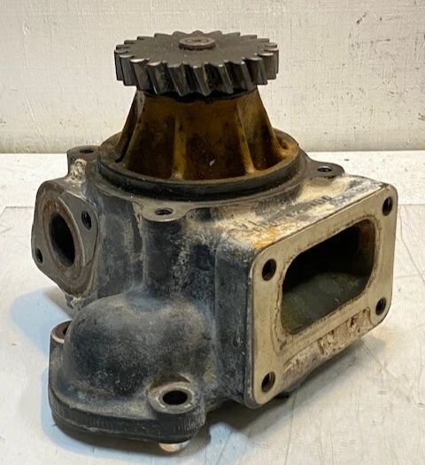 Bomba de agua para cargadora de ruedas Komatsu 6151-62-1110 Foto 1 de 4