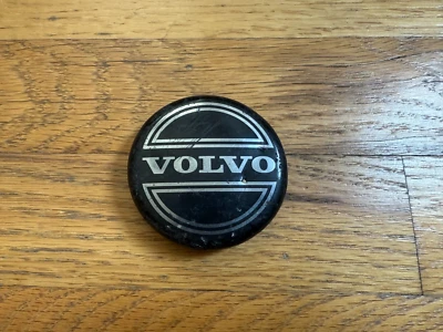 VOLVO XC90 XC70 V70 V50 V40 S80 S60 TAPA CENTRAL BUJE p/n 86 46379 1998-2010 Foto 1 de 2