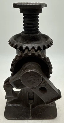 Antique Ford Cast Iron Screw Jack No.18 Model T No 18-Works - Image 1 of 4