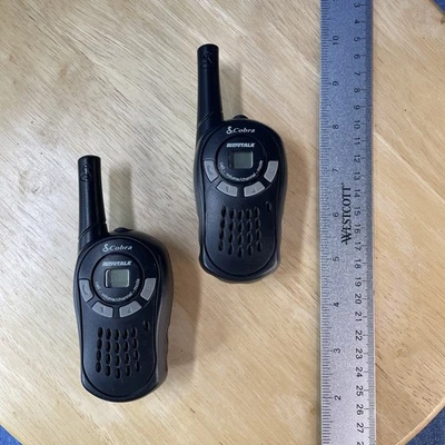 COBRA 2-Way Walkie Talkie CXT175 Microtalk 22 Channel Black Pair TESTED WORKING - Image 1 of 4