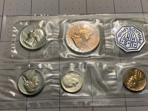 1962 Toned Proof Set.  U.S. Mint Sealed. Rare! Silver! Red And Blues! Cover