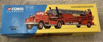 CORGI WILKES-BARRE MACK B AERIAL LADDER FIRE ENGINE 52702 Boxed - Image 1 of 2