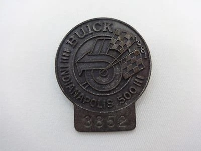 Indianápolis 500 Silver Pit Badge 1981 Bobby Our Norton Penske Buick Regal Foto 1 de 4