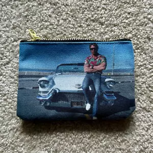 ARNOLD SCHWARZENEGGER Zipper Bag Coin Purse Pouch Movie Film Theme 6x4 - Picture 1 of 2