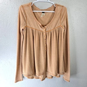 Free People Babydoll Thermo Top XS hellbraun Oversize locker Bauern Henley Shirt - Bild 1 von 13