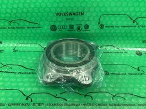 Genuine Audi A6,A8,Q5,Q7,Toureg Front Wheel Bearing 8W0407625G - Picture 1 of 9