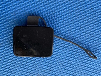 2007 - 2010 BMW 328i 335i 328xi б/у передний бампер буксировка крюк крышка черный - Изображение 1 из 4