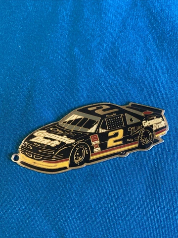 Vintage Motorsports INTL Miller Genuine Draft NASCAR #2 Keychain Accessory Rare Cover