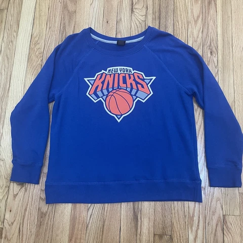 New York Knicks Pullover Sweater  Size Large Mens NBA Great Condition Used Once Cover
