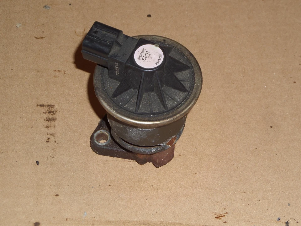 Клапан рециркуляции отработавших газов 99 00 01 02 03 Acura TL 01-03 CL Siemens EE01 тип S - Изображение 1 из 3