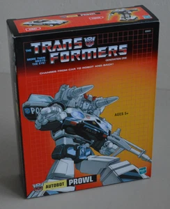 Transformers G1 (2005 Reissue) Autobot Prowl - commemorative edition TRU - Picture 1 of 7
