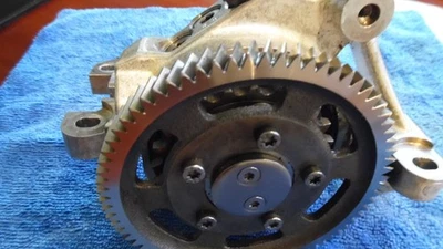 2006-2010 BMW M6 M5 S85 V10 ENGINE VANOS HIGH PRESSURE OIL PUMP 7837594 - Image 1 of 4