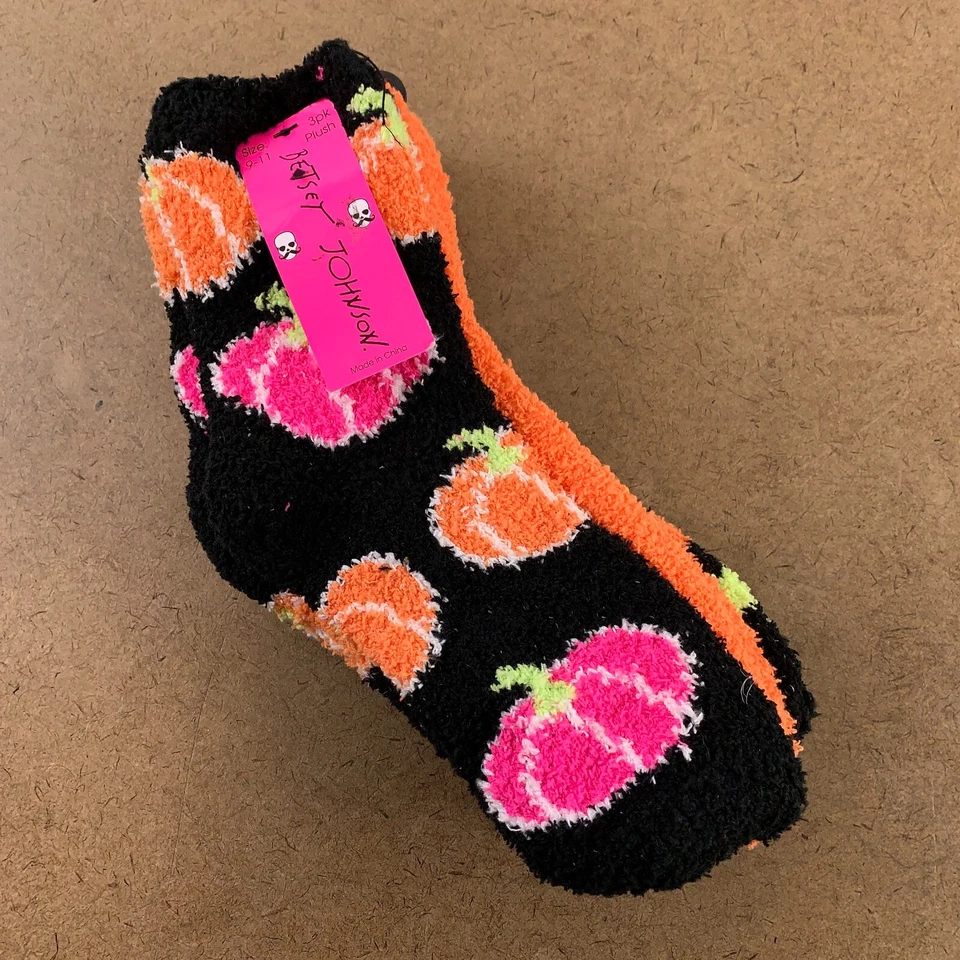 Paquete de 3 calcetines de felpa Betsey Johnson para mujer talla 9-11 coloridos con tema de Halloween nuevos con etiquetas Foto 1 de 4