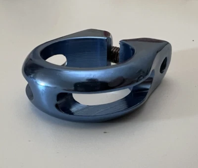 Abrazadera de tija de sillín BMX Kalloy azul NOS - Nuevo en bolsa cuadro vintage de bicicleta de la vieja escuela Foto 1 de 4