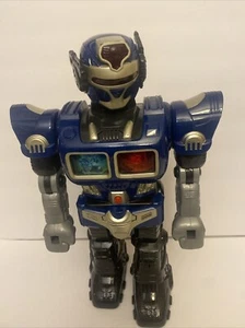 Roboter Spielzeug Actionfigur HAP-P-KID 2005 15" groß Lichter Sound spricht Turbo Fighter - Bild 1 von 10