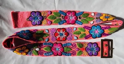 Bellissima Cintura Fiorita Ricamata Peru Taglia L / Rosa Chiaro - Immagine 1 di 3