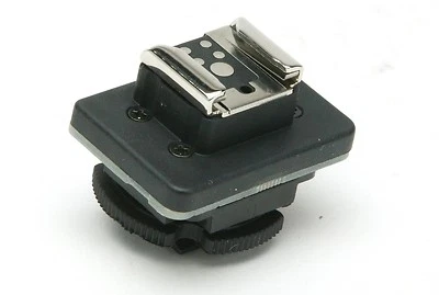 Adapter For Canon Raised On Camera Flash & Avoid Shadow From Long Lenses. Read. - Image 1 of 2