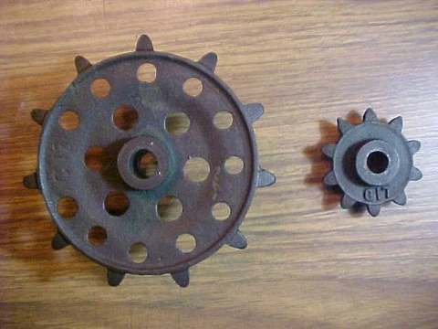 Standard Seeder Sprocket Pair in Excellent Shape Vintage Garden Iron Age Cover