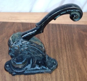 Antique Cast Iron Lion Head Lever Press Embosser Stamper Battle Hill Grange - Picture 1 of 8