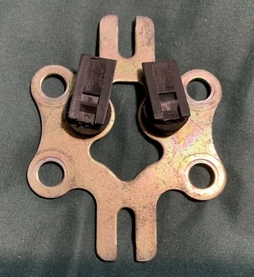 SKI-DOO 2004 REV MXZ GSX GTX 600 HANDLEBAR Steering Shaft Support 506151330 - Image 1 of 2