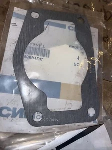 New Water Pump Gasket For Case/International Tractor 45091DA H HV SUPER H HV W4 - Picture 1 of 3