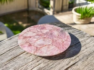 Mesa de centro de piedra de cuarzo rosa de 30" con piedras preciosas curativas de cristal decoración - Imagen 1 de 7