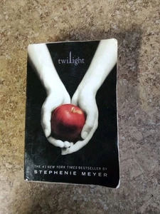 Twilight Book Meyer, Stephenie Paperback B12 - Picture 1 of 6