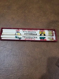 Lotto matite vintage NFL calcio logo squadre assortite mai usate 5 matite rare! - Foto 1 di 7