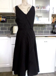 BLACK PANEL FIT & FLARE COTTON CALF LENGTH LINED DRESS WITH BELT SIZE 12 - Picture 1 of 9