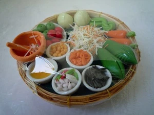 1 Set Thai Papaya Salad Miniature Handcraft Clay Collectible - Picture 1 of 5