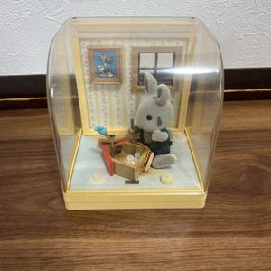 Sylvanian Families Little Stories Series Clock Broken Gray Rabbit Vintage Rare - Picture 1 of 11