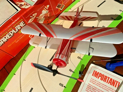 1971 MATTEL DAREPLANE STUNTER U Control Airplane Complete with Insert Flies Well - Image 1 of 4