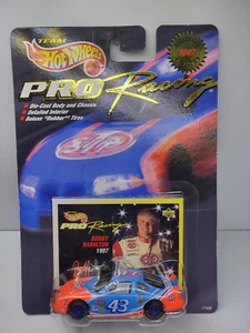 Bobby Hamilton 1997 STP 1:64 - Picture 1 of 2