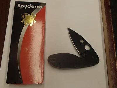 SPYDERCO Efficient Folding Black Oxide Plain Blade Blk G10 Handles C216GPBBK - Image 1 of 4