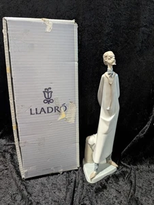 1978 (?) Lladro “Medico", #4602, Tall Thin Doctor, Retired, w/ Box - PRE-OWNED  - Picture 1 of 19