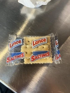 SUPER RARE 1 IN A MILLION HALF LANCE SALTINES MISSING HALF A CRACKER 1/1 CRAZY - Picture 1 of 3